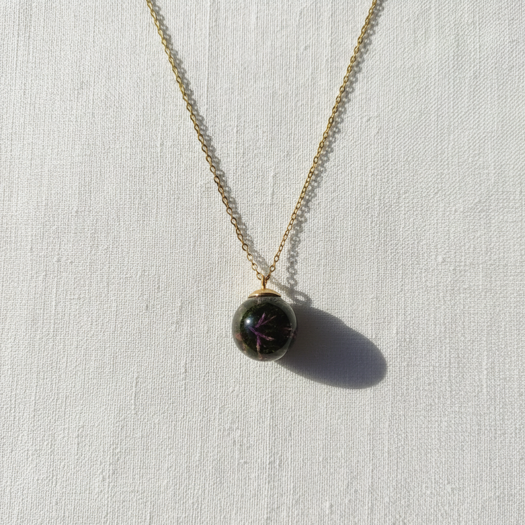 Botanical moss necklace